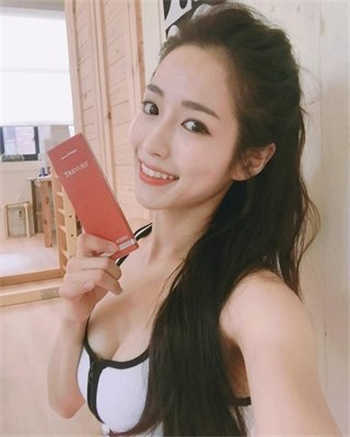 一个小球球