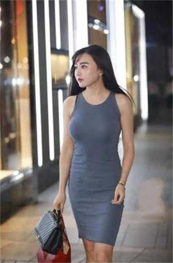 亲吻老师的丝足
