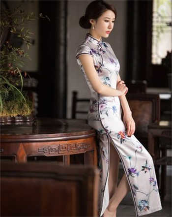 课外辅导的秘密2女主角啥