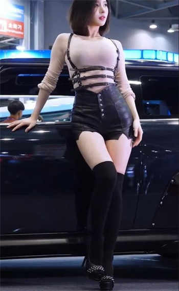蝴蝶结群曝光