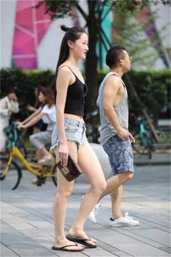 56碰视频在线观看