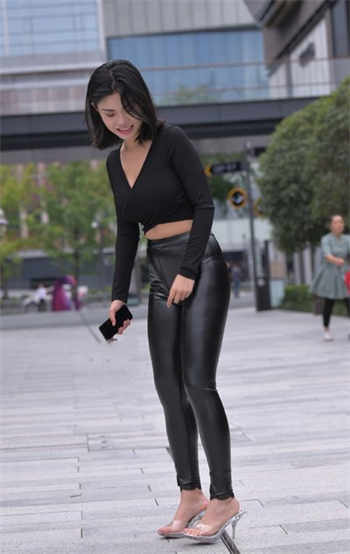 睡太平洋保险女业务员
