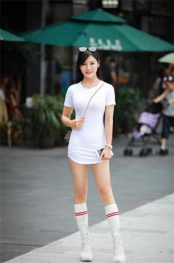 朋友圈感谢客户的话