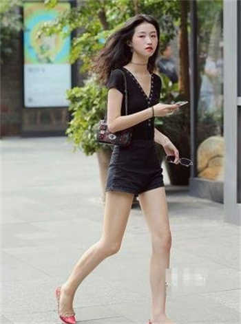 草莓影视美女视频观看