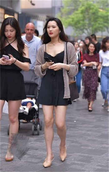 校长与女家长