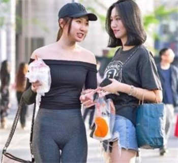 快手欣妹儿野摩托
