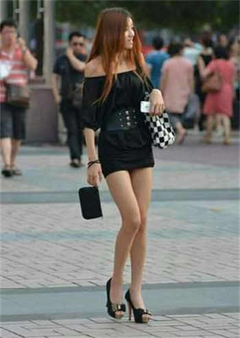 足之痕高跟鞋