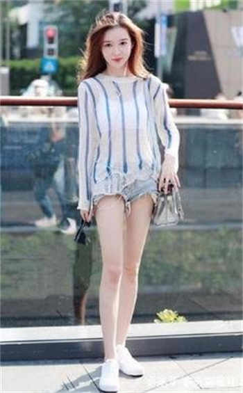 上课突然硬了女同桌就