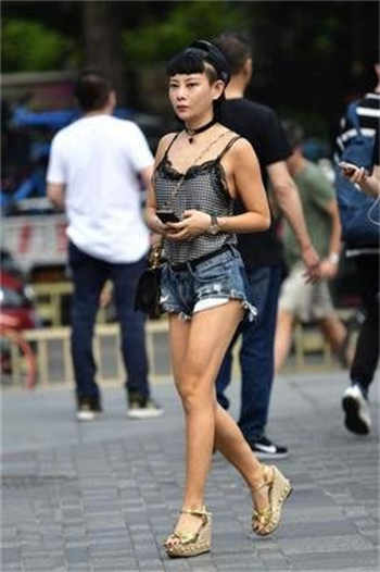 快点丧尸医学院抄袭