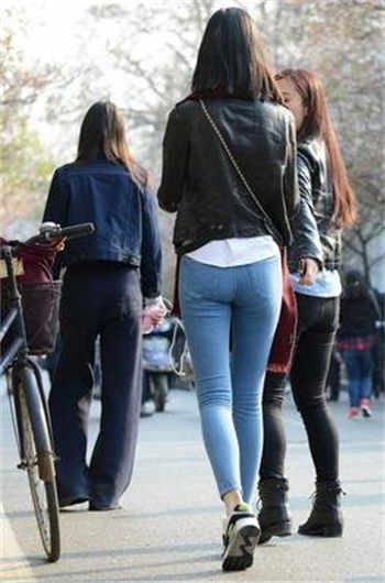 海贼王女帝被海军轮