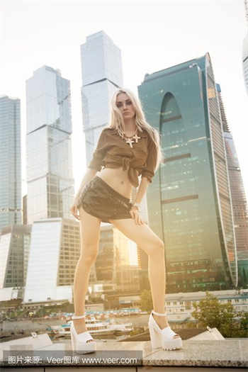 红鸾帐内两具交叠