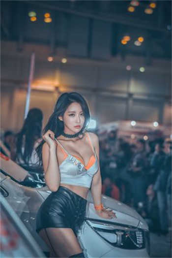 刺青女神艾秋